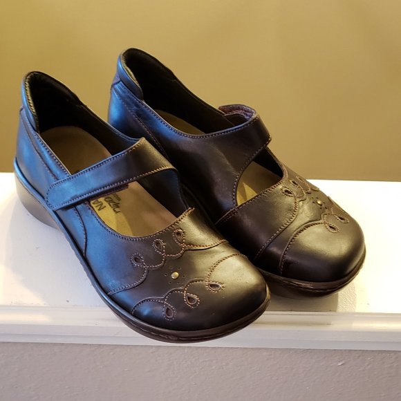 Naot | Shoes | Naot Womens Brown Leather Mary Janes Flats Shoes Size 36 Eur 5 Us | Poshmark